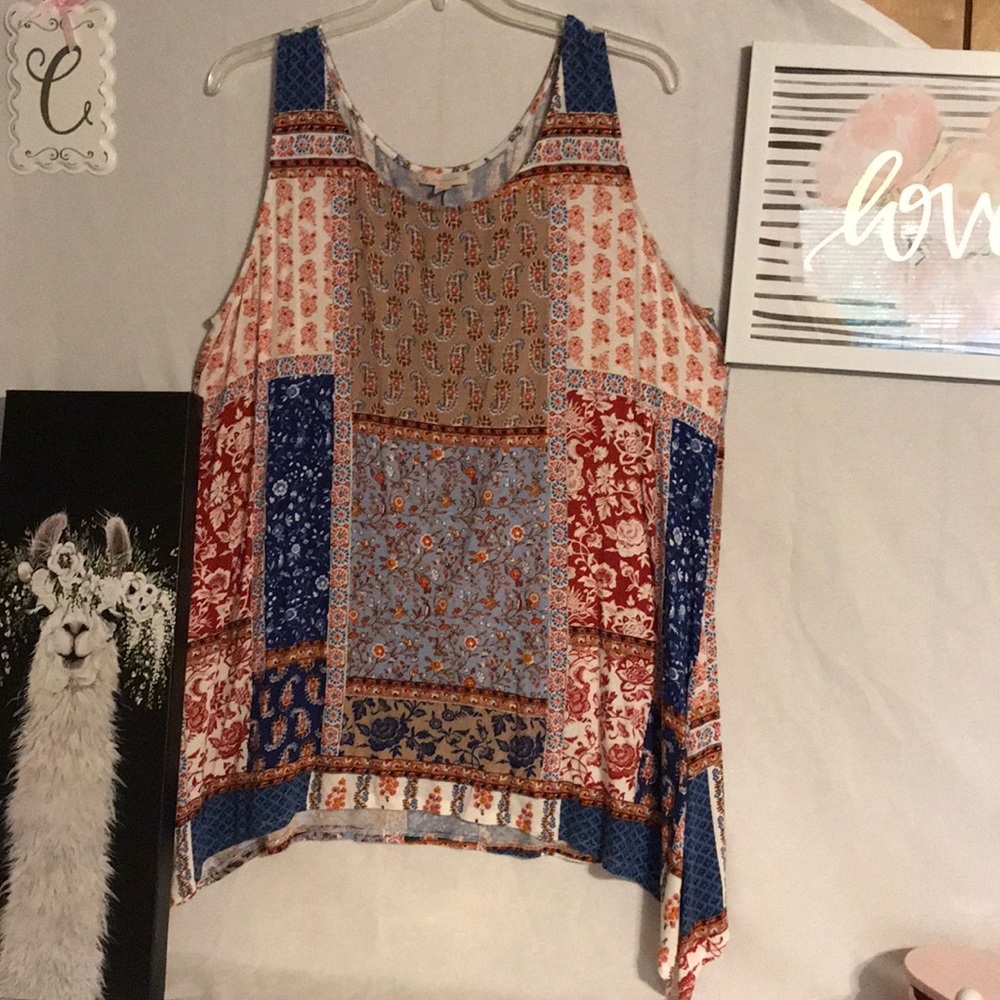 Shark Bite Hem Tank Top.
